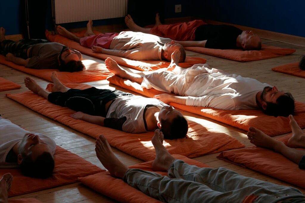 C’è differenza tra Yoga e attività fisica?